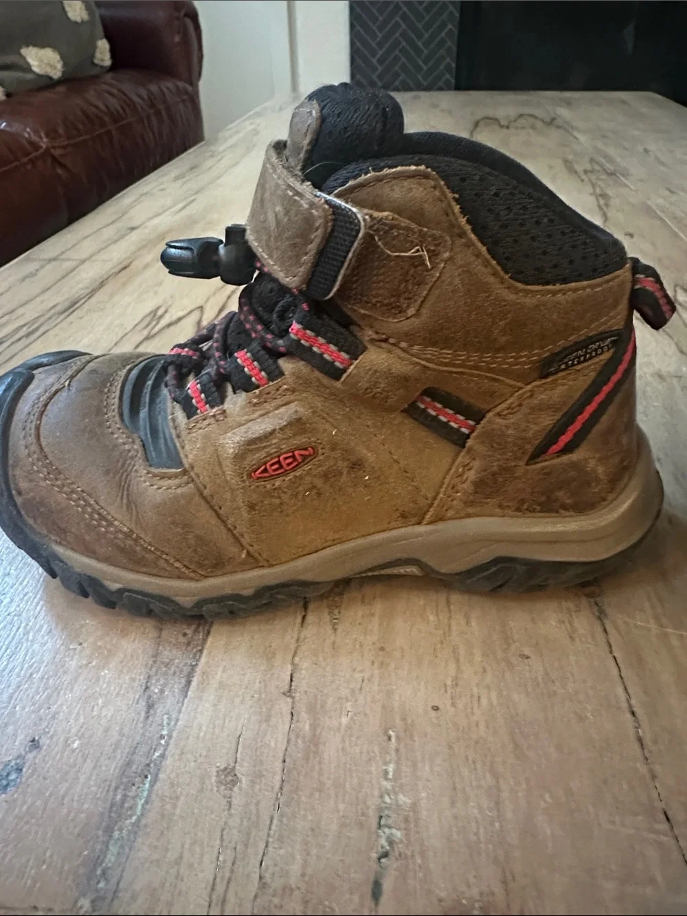 Kids Keen hiking boots